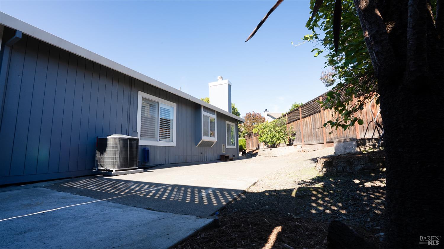 Detail Gallery Image 28 of 28 For 284 Flametree Cir, Windsor,  CA 95492 - 3 Beds | 2 Baths