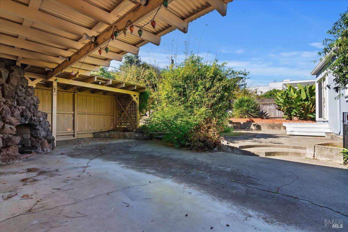 Detail Gallery Image 39 of 56 For 332 El Camino Real Unkn, Vallejo,  CA 94590 - 3 Beds | 2/1 Baths