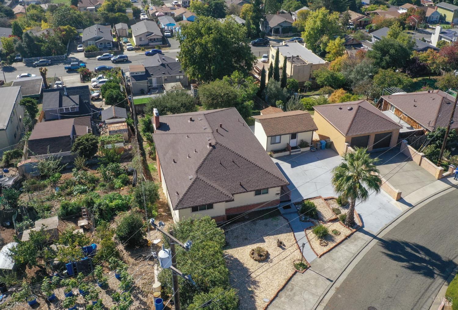 Detail Gallery Image 3 of 87 For 125 Acacia Way, Vallejo,  CA 94591 - 5 Beds | 2 Baths