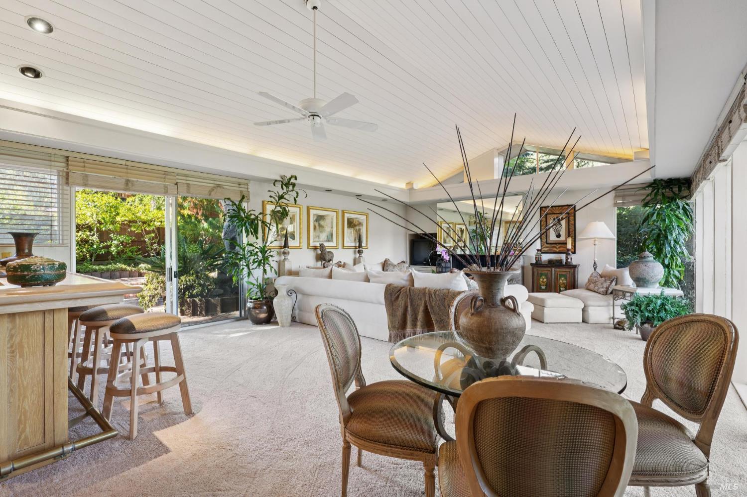 Detail Gallery Image 25 of 65 For 492 Fairway Dr, Novato,  CA 94949 - 3 Beds | 2/1 Baths