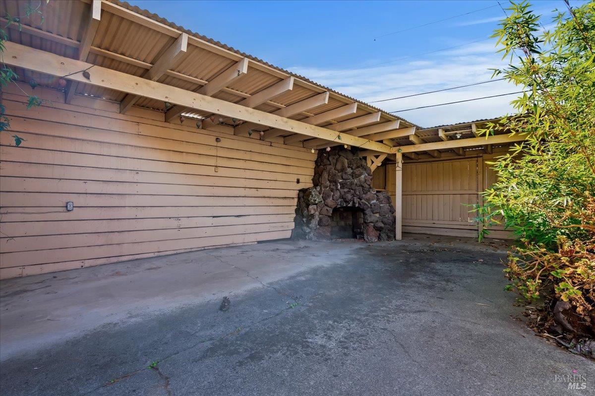 Detail Gallery Image 38 of 56 For 332 El Camino Real Unkn, Vallejo,  CA 94590 - 3 Beds | 2/1 Baths