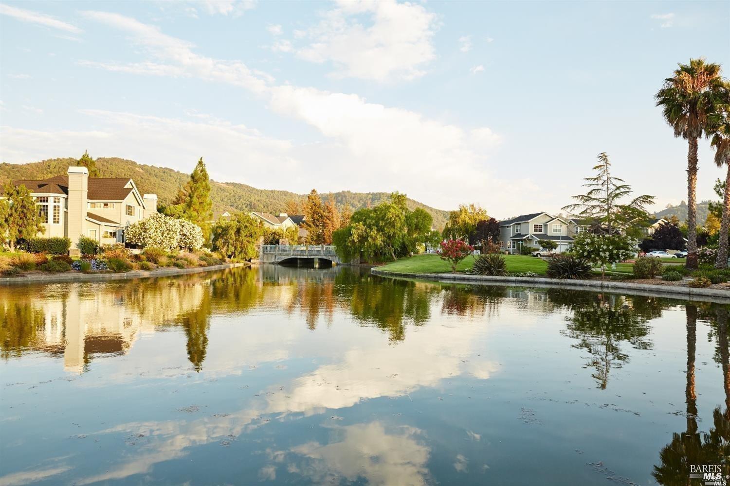 Detail Gallery Image 49 of 56 For 13 Waterside Cir, San Rafael,  CA 94903 - 3 Beds | 2/1 Baths