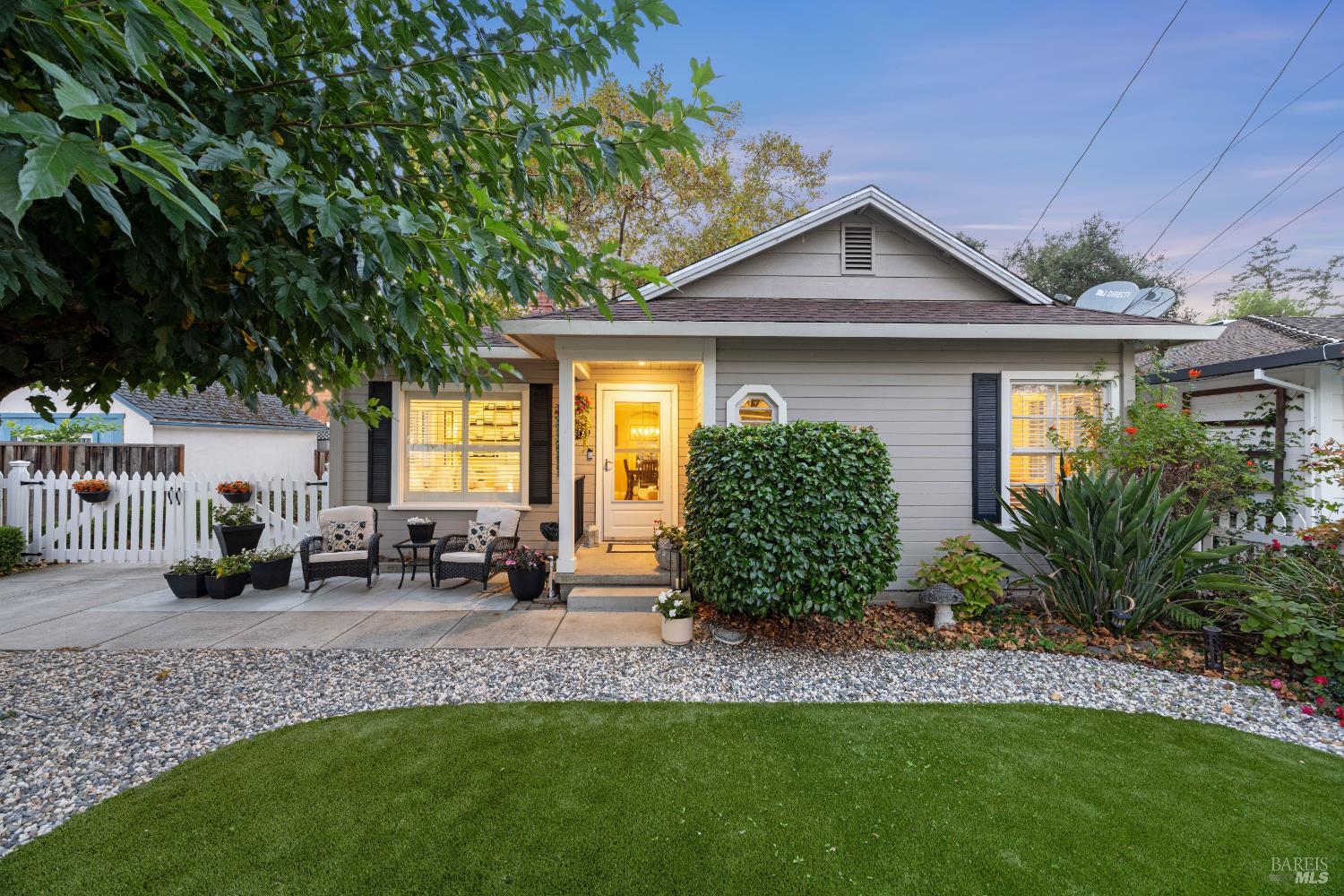 Detail Gallery Image 7 of 53 For 529 Macklyn Ave, Santa Rosa,  CA 95405 - 2 Beds | 1 Baths