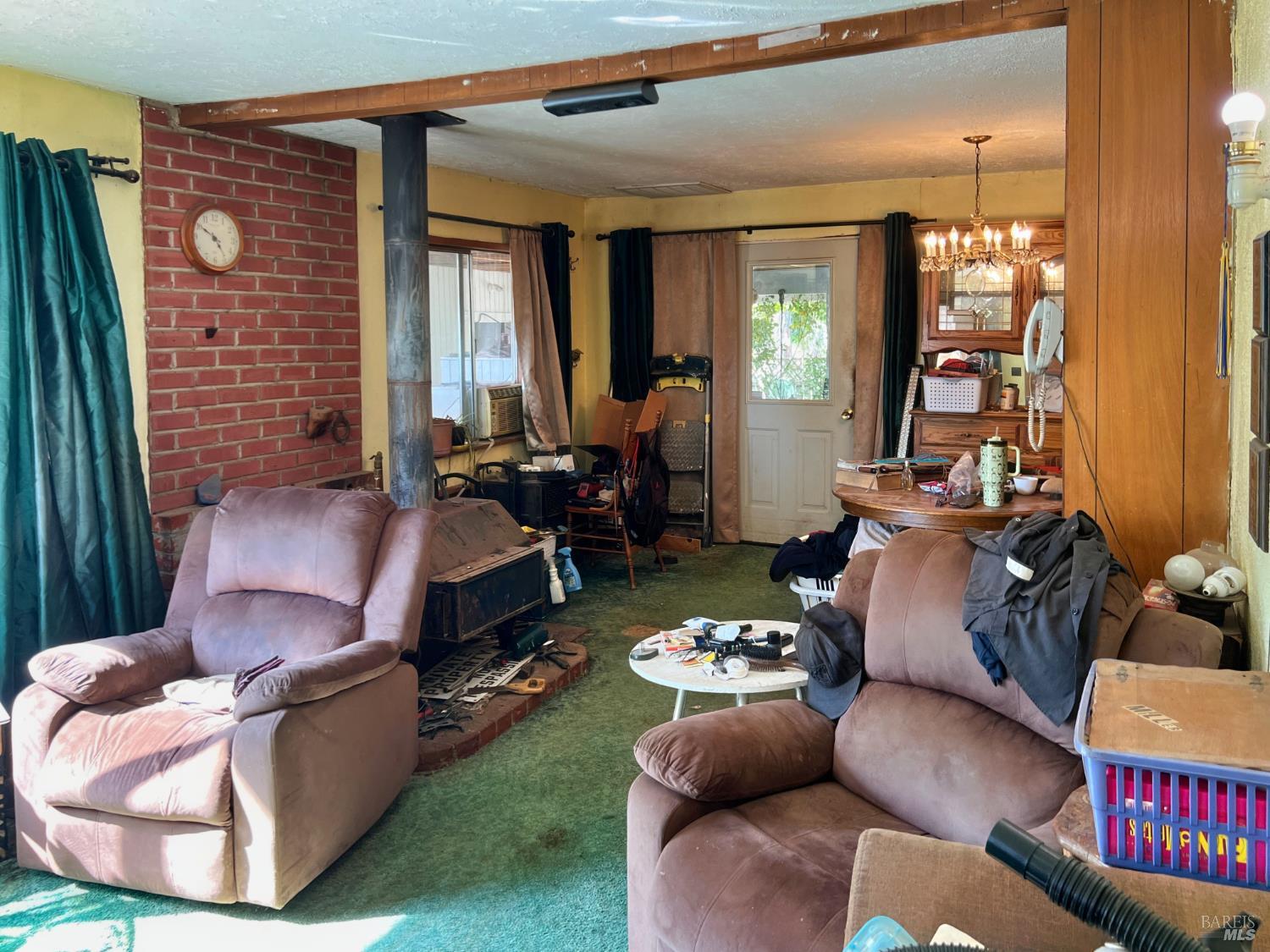 Detail Gallery Image 4 of 28 For 44170 Lakeview Ave, Laytonville,  CA 95454 - 3 Beds | 2 Baths