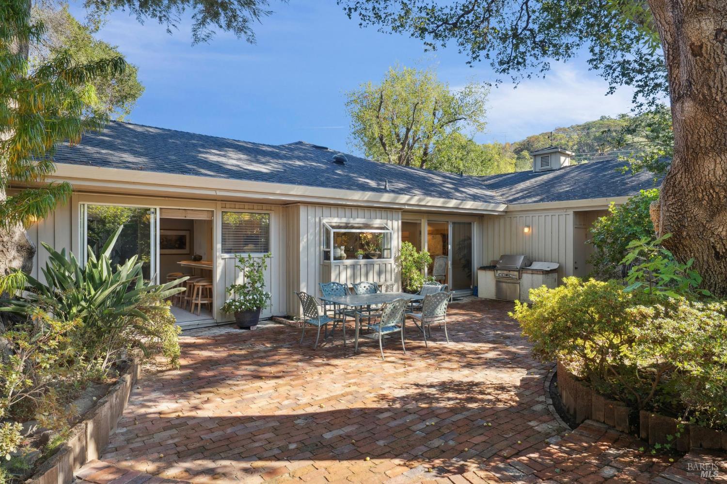 Detail Gallery Image 60 of 65 For 492 Fairway Dr, Novato,  CA 94949 - 3 Beds | 2/1 Baths