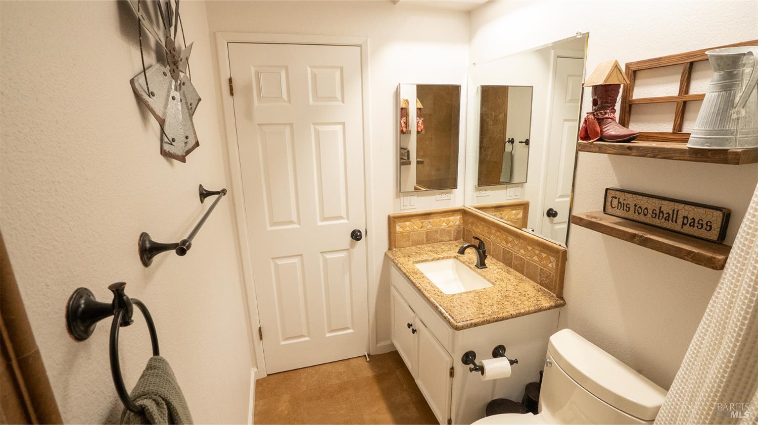 Detail Gallery Image 24 of 28 For 284 Flametree Cir, Windsor,  CA 95492 - 3 Beds | 2 Baths