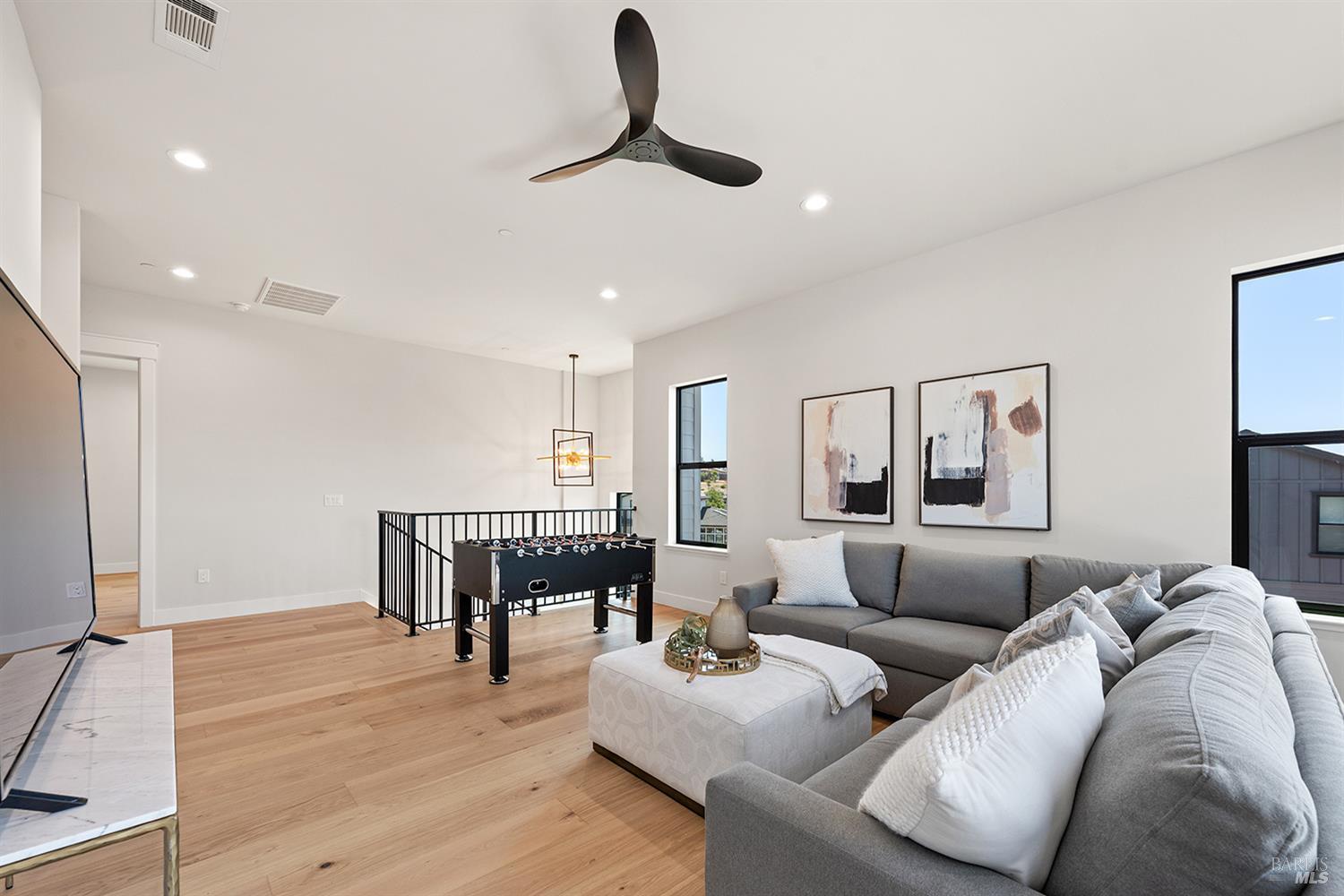 Detail Gallery Image 39 of 53 For 3749 Sawgrass Pl, Santa Rosa,  CA 95403 - 4 Beds | 4 Baths