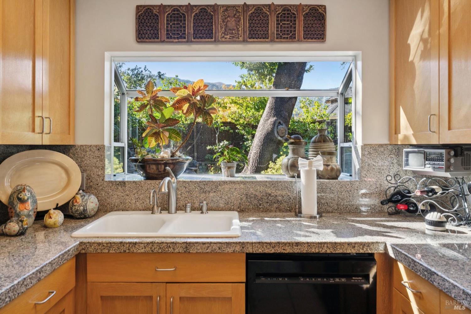 Detail Gallery Image 44 of 65 For 492 Fairway Dr, Novato,  CA 94949 - 3 Beds | 2/1 Baths