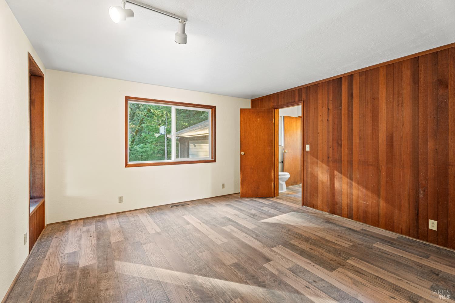 Detail Gallery Image 29 of 63 For 7680 Highway 128 Hwy, Philo,  CA 95466 - 3 Beds | 2/1 Baths