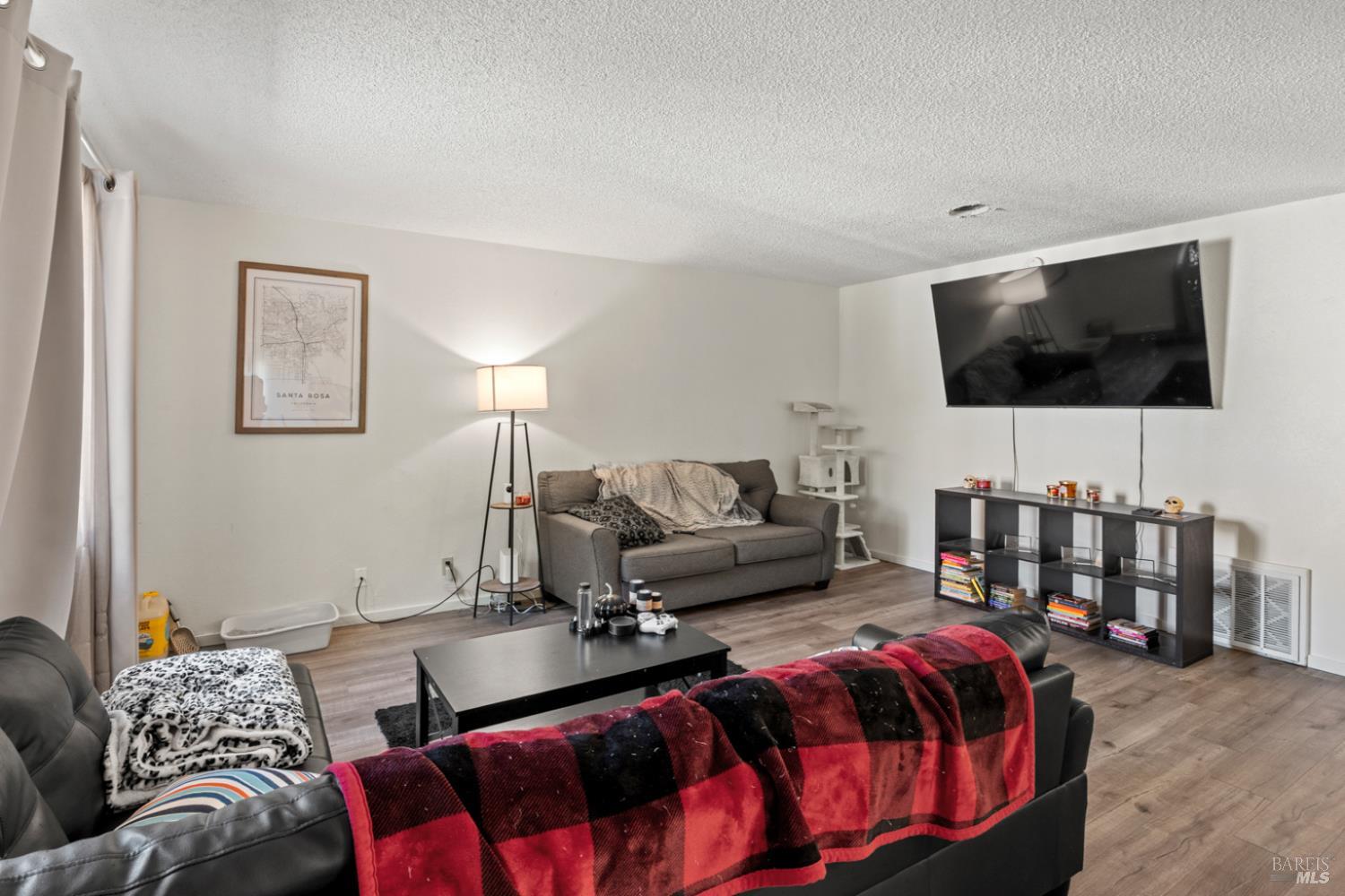 Detail Gallery Image 27 of 45 For 2020 S Dora St, Ukiah,  CA 95482 - – Beds | – Baths