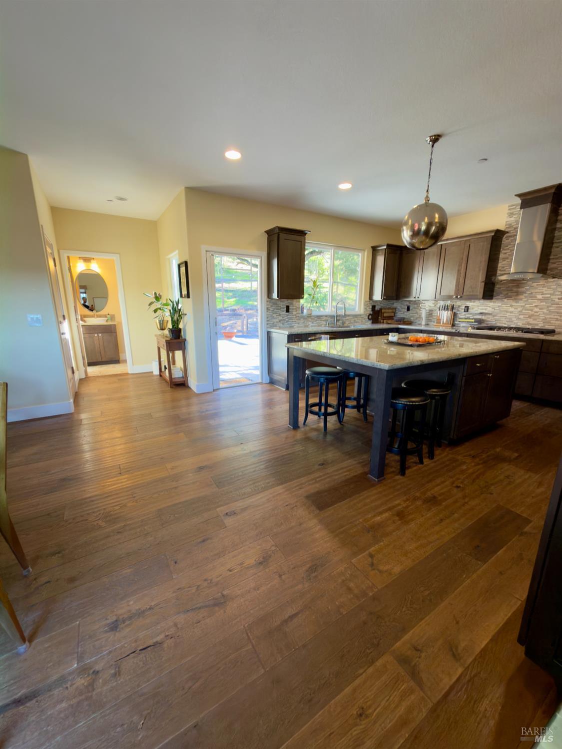 Detail Gallery Image 15 of 39 For 5240 Ne Hoyal Dr, Santa Rosa,  CA 95409 - 3 Beds | 2/1 Baths