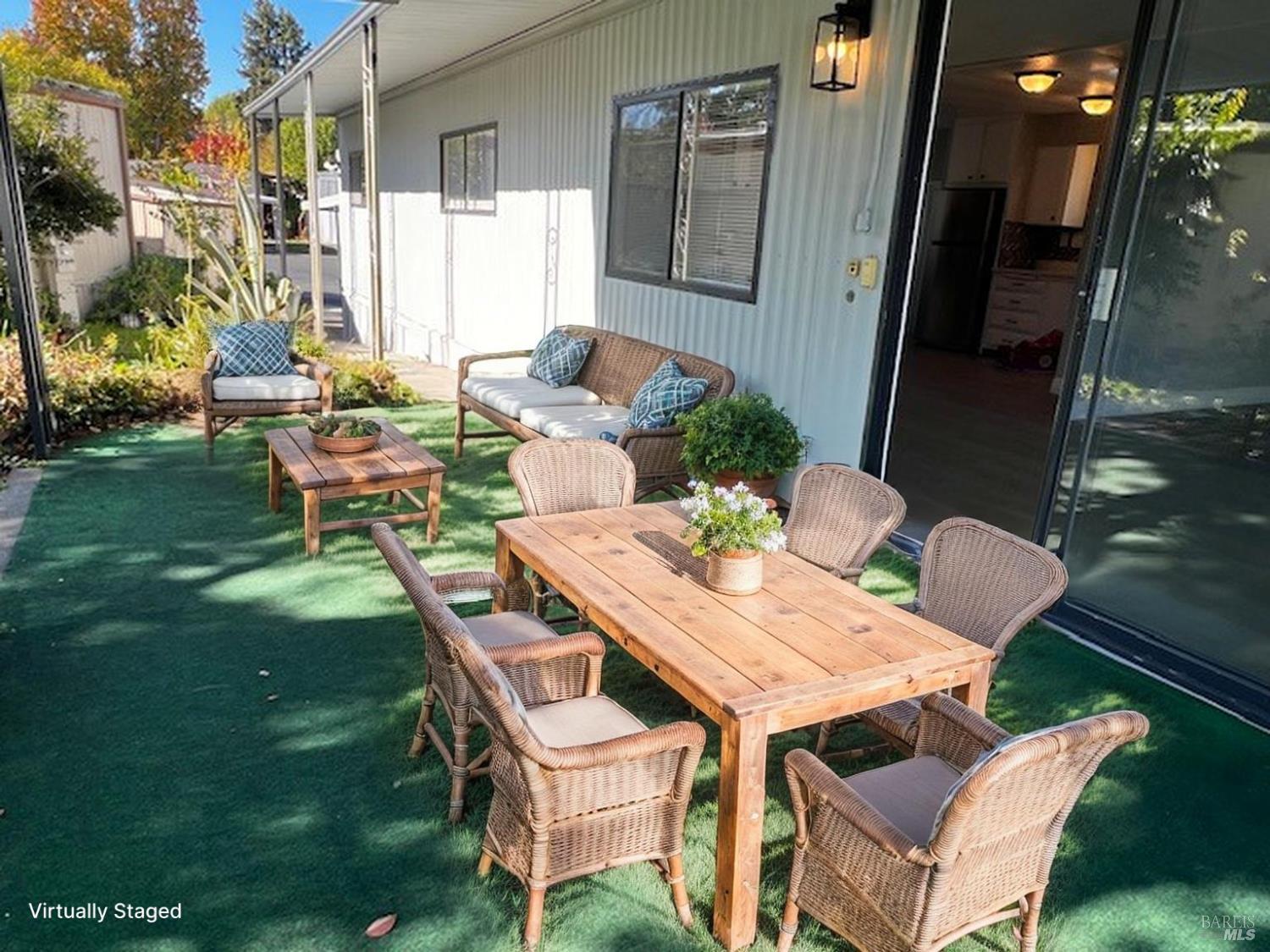 Detail Gallery Image 4 of 35 For 270 Manuella Ln, Sonoma,  CA 95476 - 2 Beds | 2 Baths