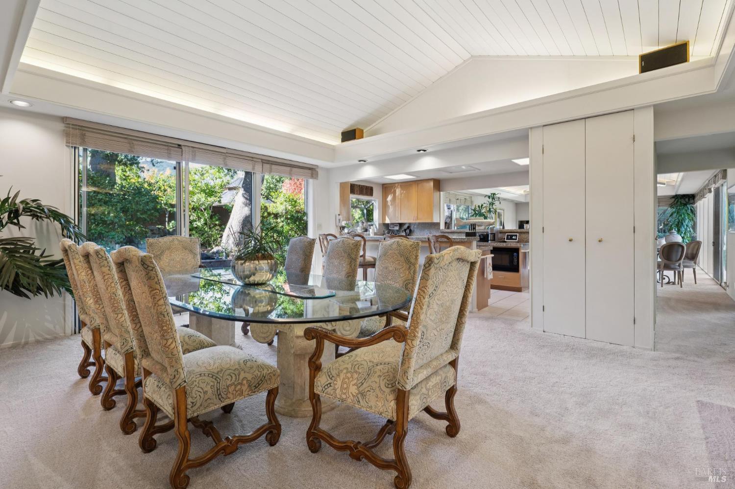 Detail Gallery Image 37 of 65 For 492 Fairway Dr, Novato,  CA 94949 - 3 Beds | 2/1 Baths