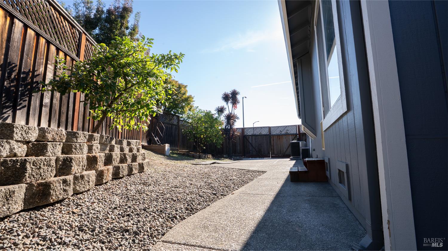 Detail Gallery Image 27 of 28 For 284 Flametree Cir, Windsor,  CA 95492 - 3 Beds | 2 Baths