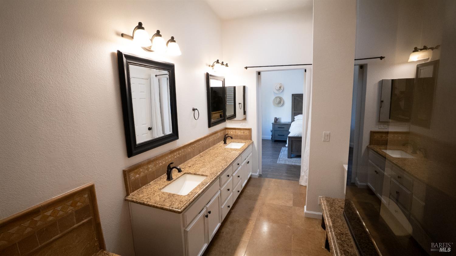 Detail Gallery Image 21 of 28 For 284 Flametree Cir, Windsor,  CA 95492 - 3 Beds | 2 Baths