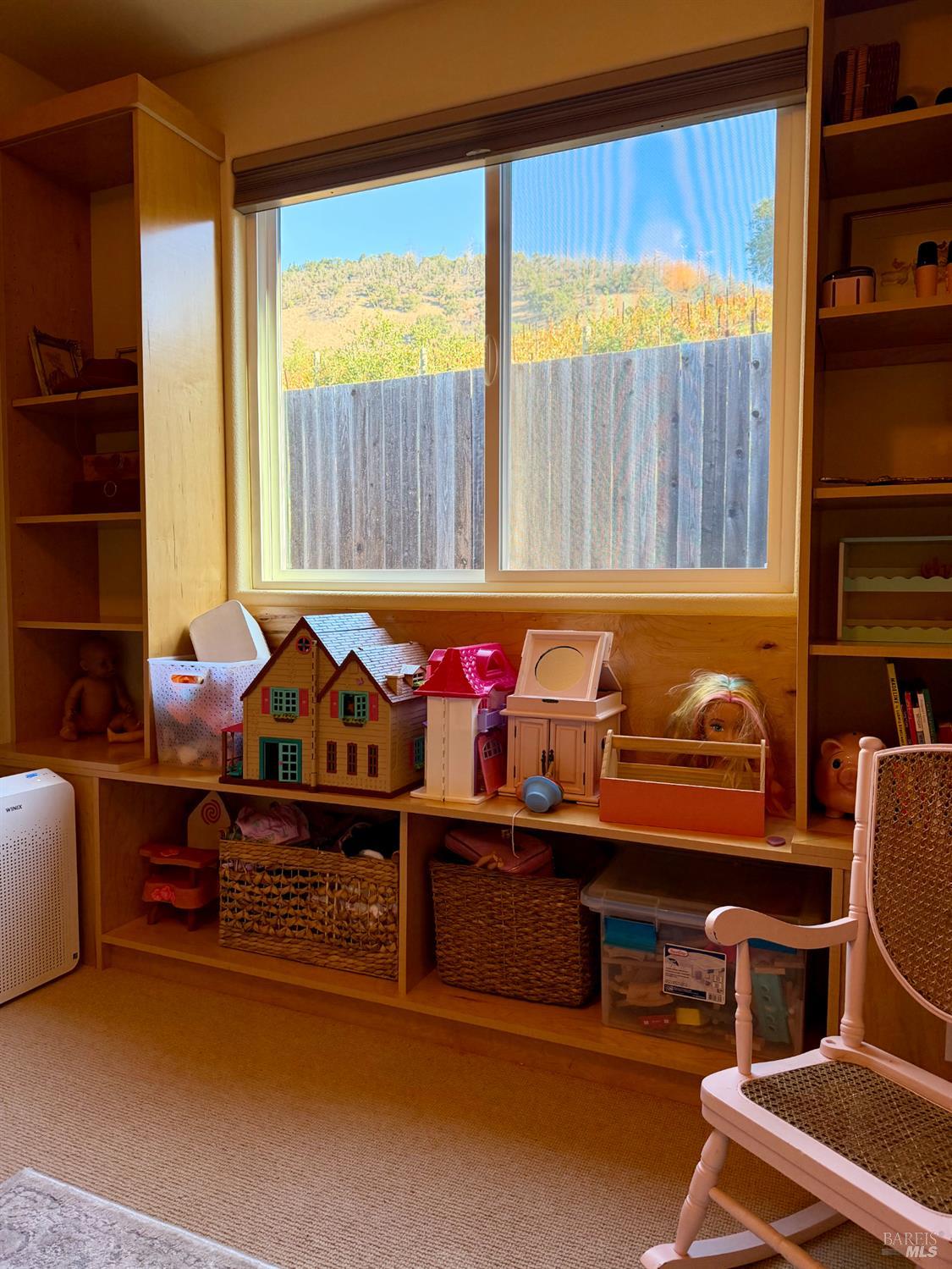 Detail Gallery Image 19 of 39 For 5240 Ne Hoyal Dr, Santa Rosa,  CA 95409 - 3 Beds | 2/1 Baths