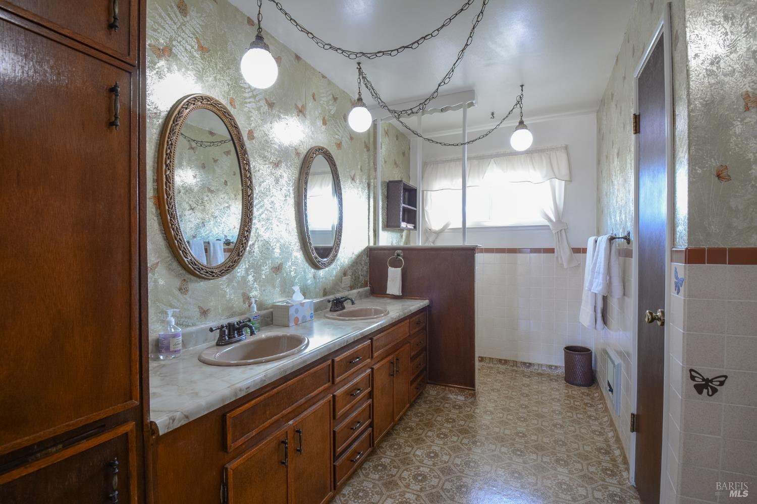 Detail Gallery Image 23 of 87 For 125 Acacia Way, Vallejo,  CA 94591 - 5 Beds | 2 Baths