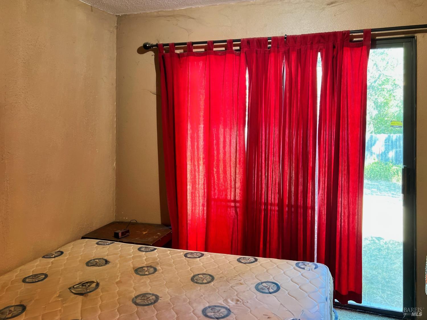 Detail Gallery Image 14 of 28 For 44170 Lakeview Ave, Laytonville,  CA 95454 - 3 Beds | 2 Baths