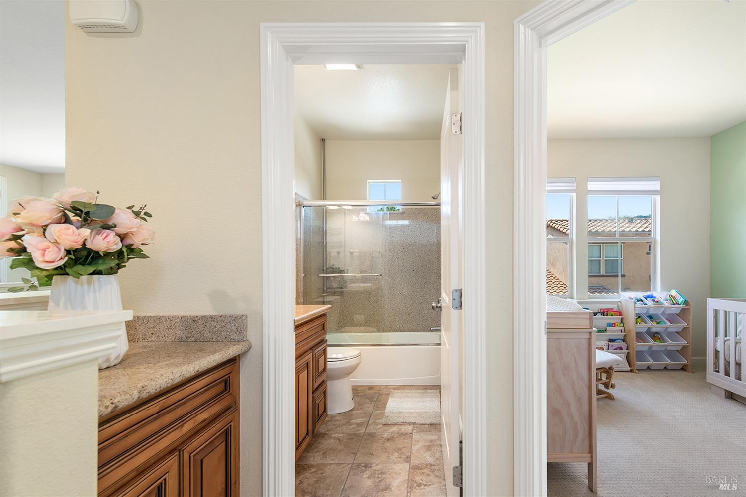 Detail Gallery Image 17 of 22 For 180 Healdsburg Ave #B,  Cloverdale,  CA 95425 - 2 Beds | 2 Baths