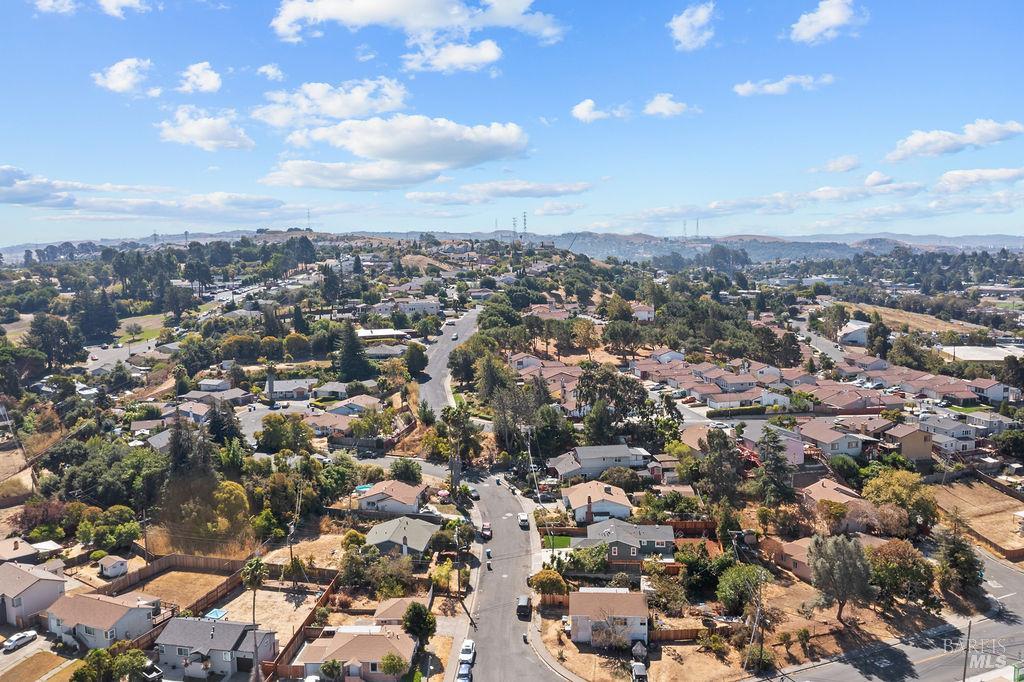 Detail Gallery Image 37 of 38 For 121 La Brea St, Vallejo,  CA 94591 - 3 Beds | 2 Baths