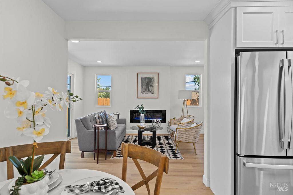 Detail Gallery Image 15 of 38 For 121 La Brea St, Vallejo,  CA 94591 - 3 Beds | 2 Baths