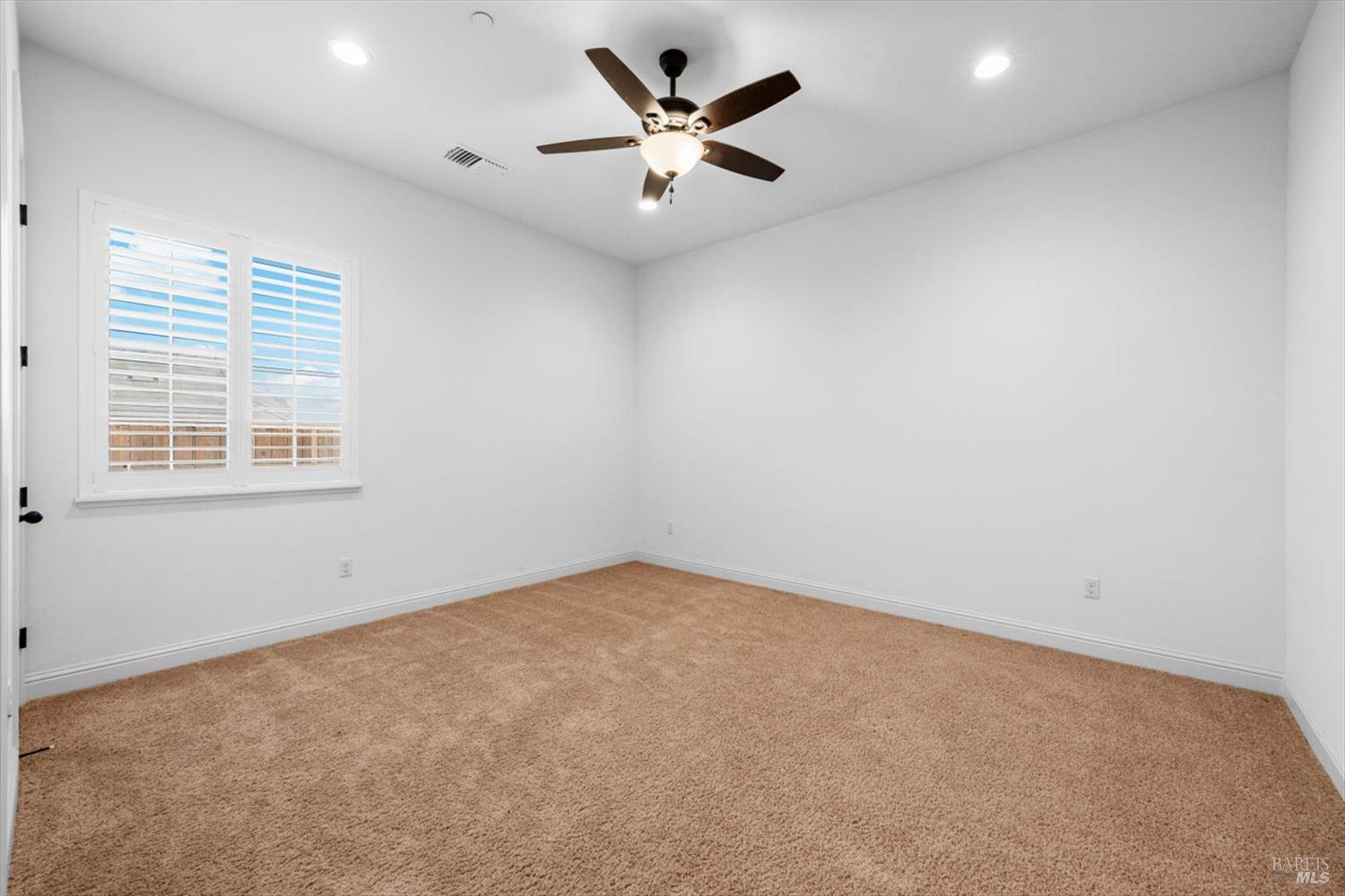 Detail Gallery Image 64 of 97 For 6012 Peacock Ct, Vacaville,  CA 95688 - 3 Beds | 3/1 Baths