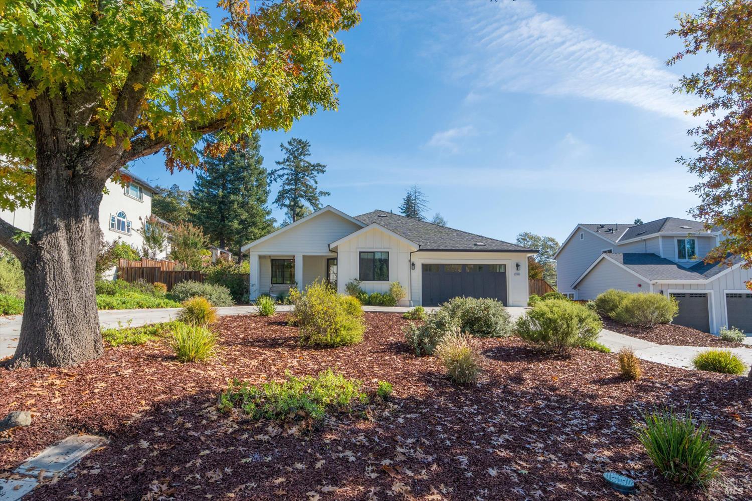 Detail Gallery Image 3 of 87 For 1980 Bent Tree Pl, Santa Rosa,  CA 95404 - 4 Beds | 3 Baths