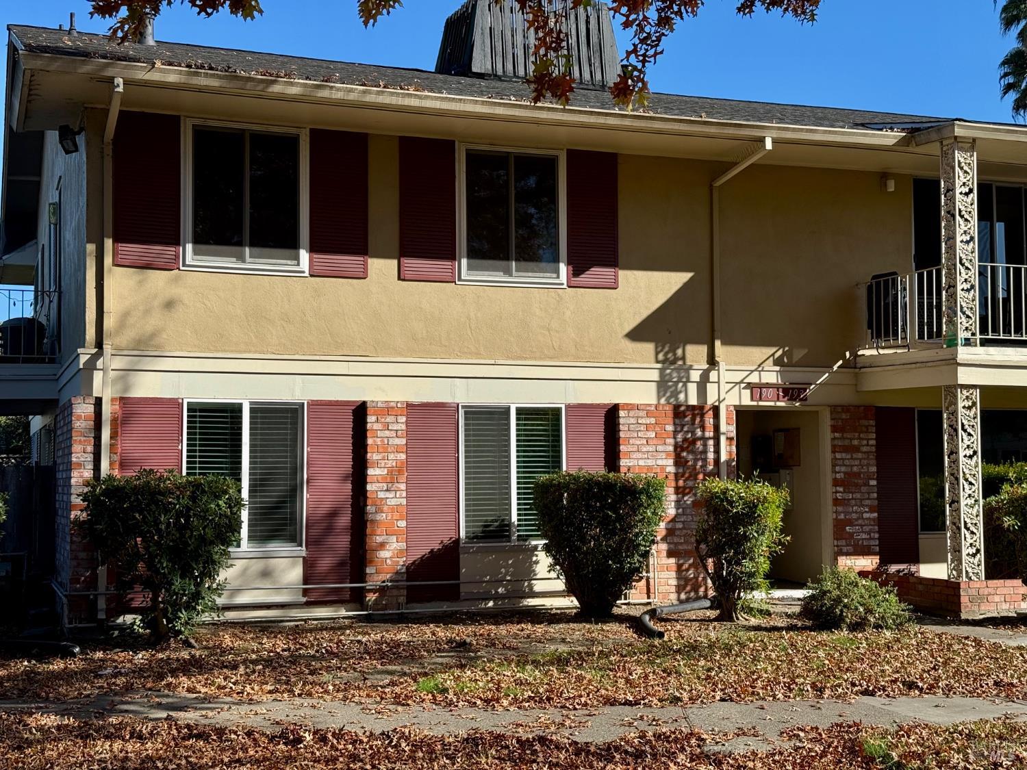 Detail Gallery Image 2 of 18 For 300 Stony Point Rd #191,  Santa Rosa,  CA 95401 - 2 Beds | 1/1 Baths