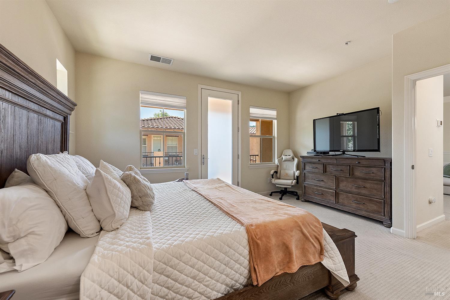 Detail Gallery Image 12 of 22 For 180 Healdsburg Ave #B,  Cloverdale,  CA 95425 - 2 Beds | 2 Baths