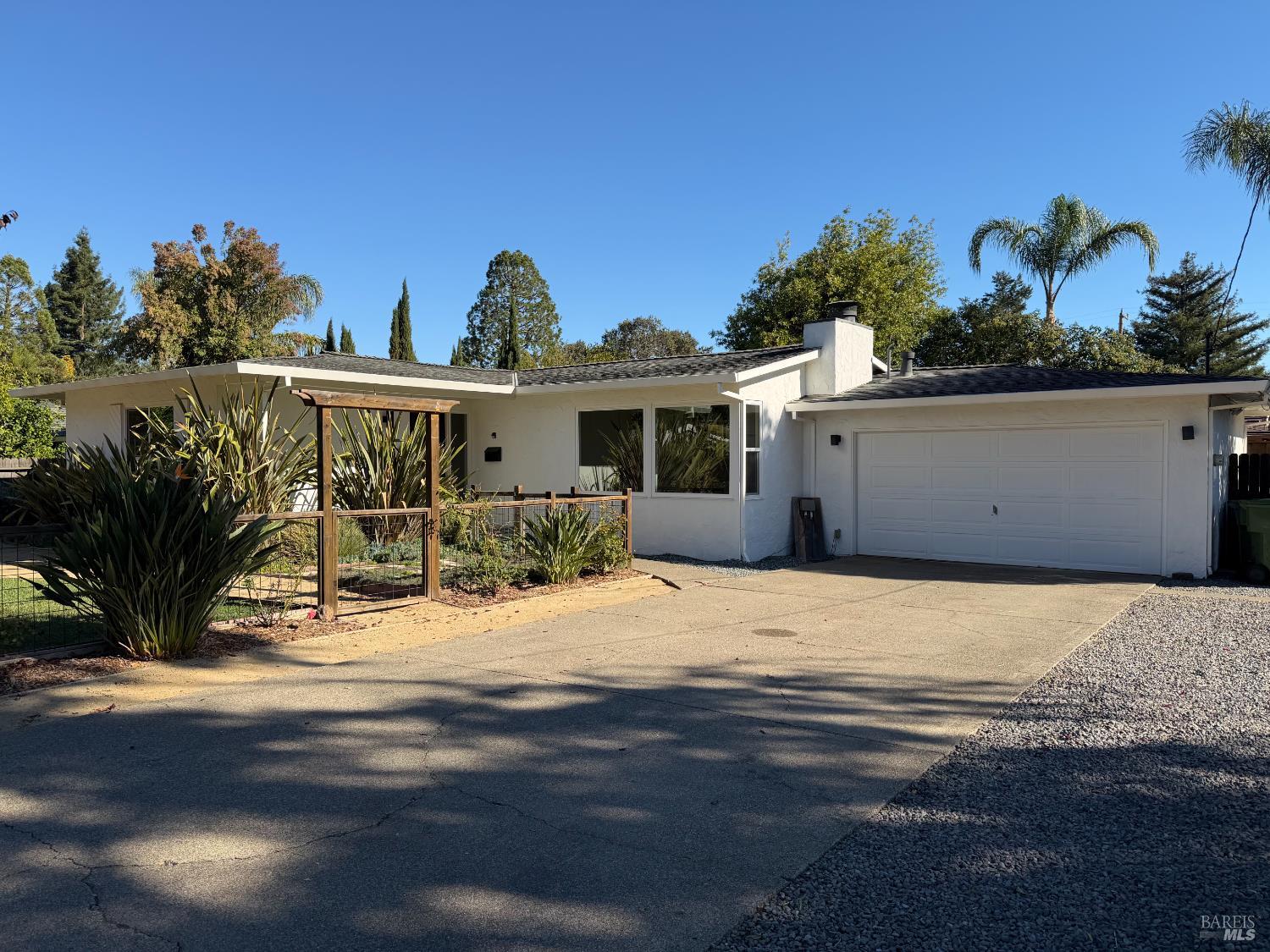 Front Image Thumbnail for BA325095894