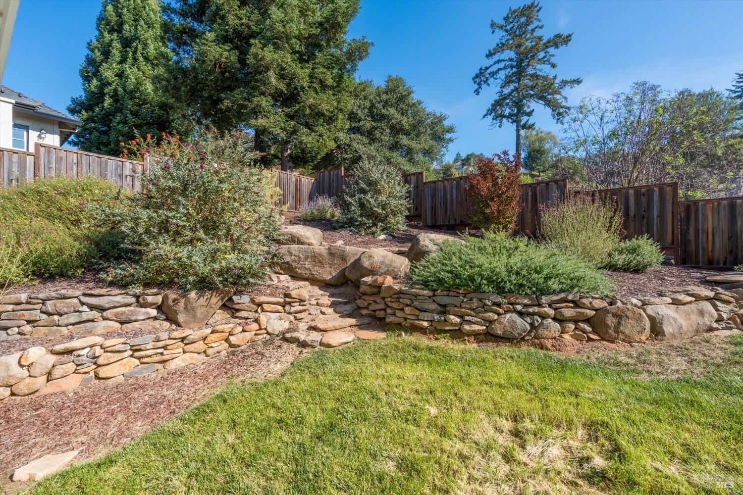 Detail Gallery Image 78 of 87 For 1980 Bent Tree Pl, Santa Rosa,  CA 95404 - 4 Beds | 3 Baths