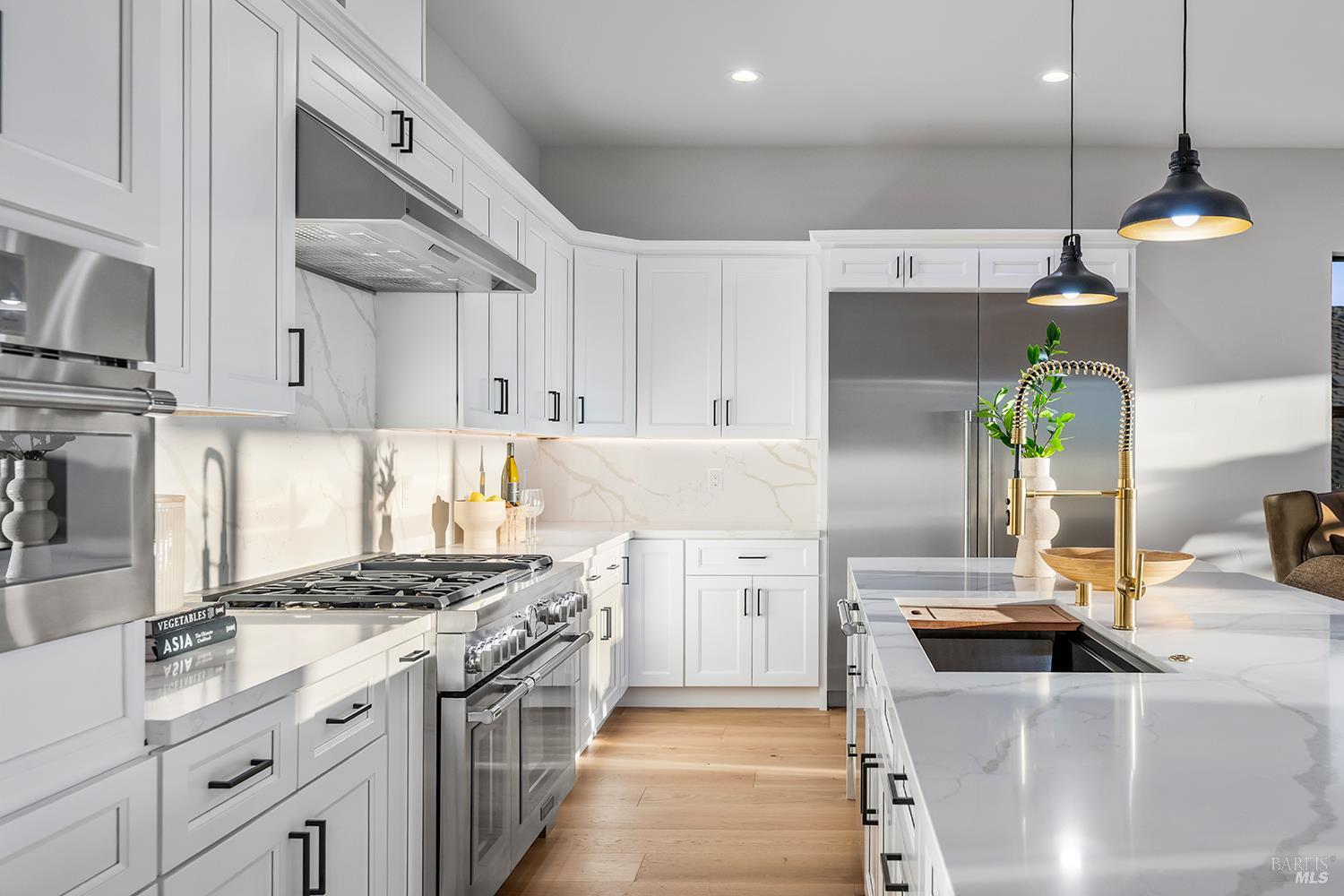 Detail Gallery Image 3 of 44 For 3763 Paxton Pl, Santa Rosa,  CA 95403 - 4 Beds | 4 Baths