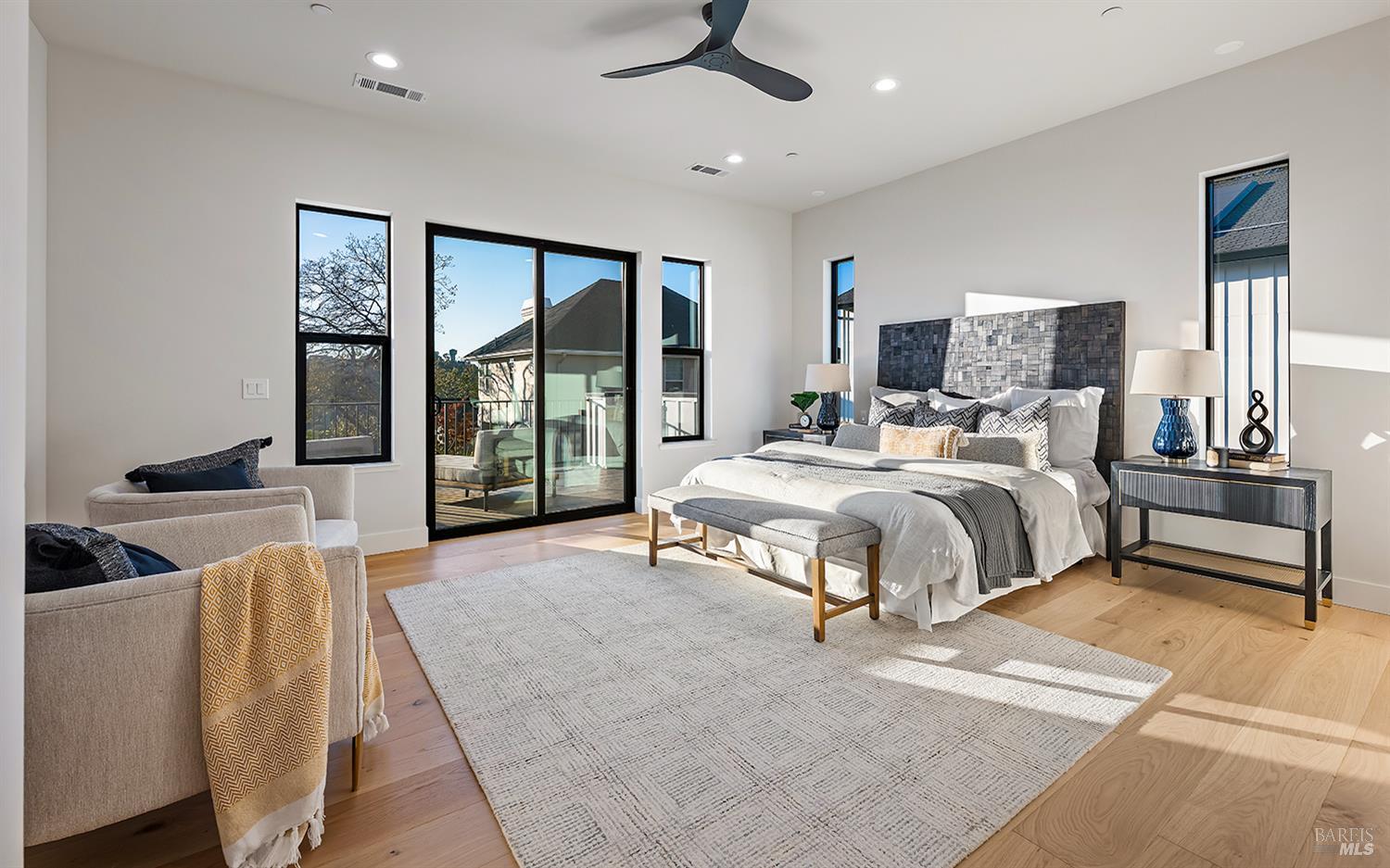 Detail Gallery Image 10 of 53 For 3749 Sawgrass Pl, Santa Rosa,  CA 95403 - 4 Beds | 4 Baths