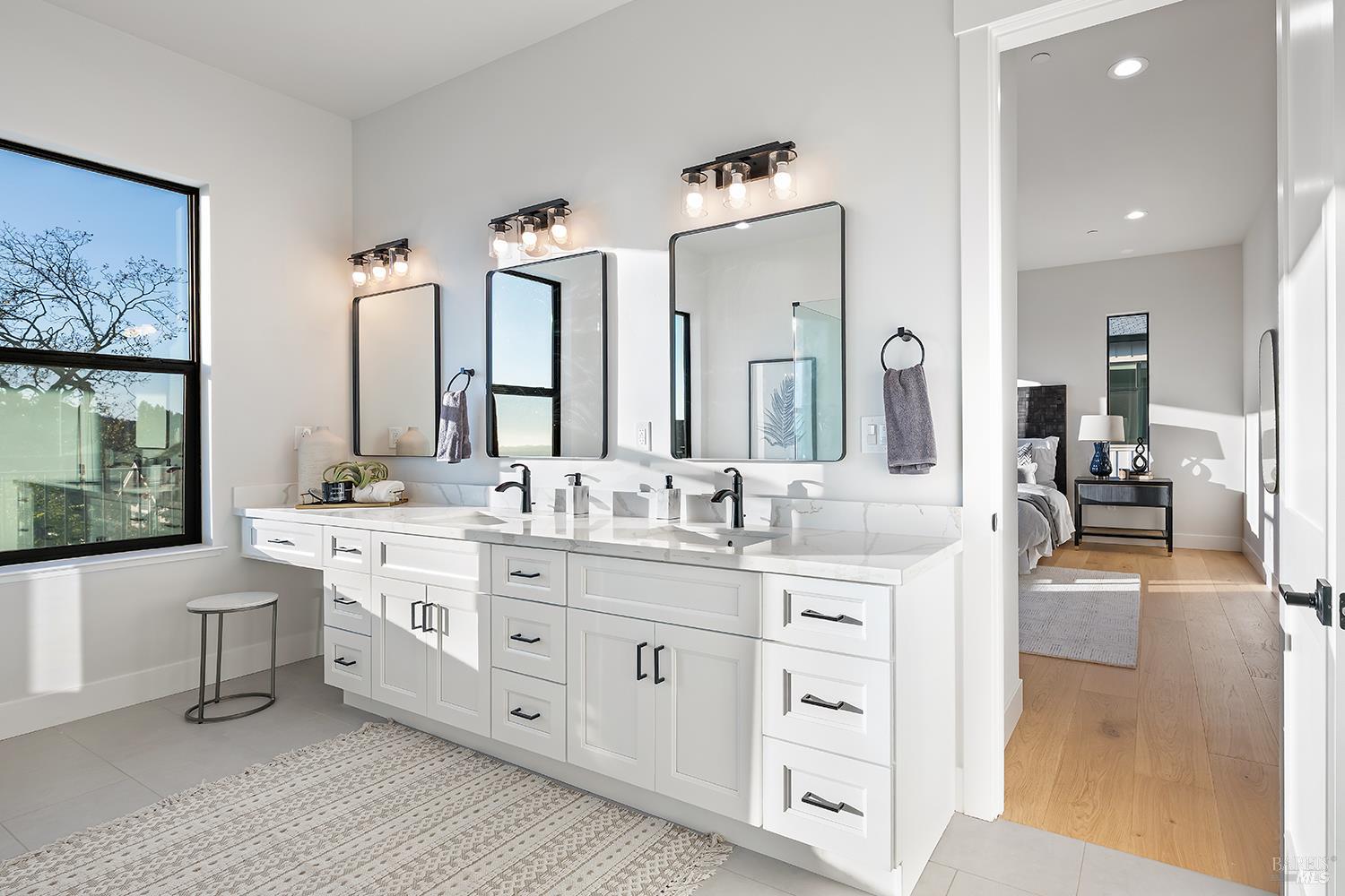 Detail Gallery Image 29 of 53 For 3749 Sawgrass Pl, Santa Rosa,  CA 95403 - 4 Beds | 4 Baths