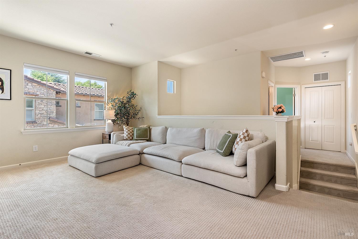 Detail Gallery Image 16 of 22 For 180 Healdsburg Ave #B,  Cloverdale,  CA 95425 - 2 Beds | 2 Baths