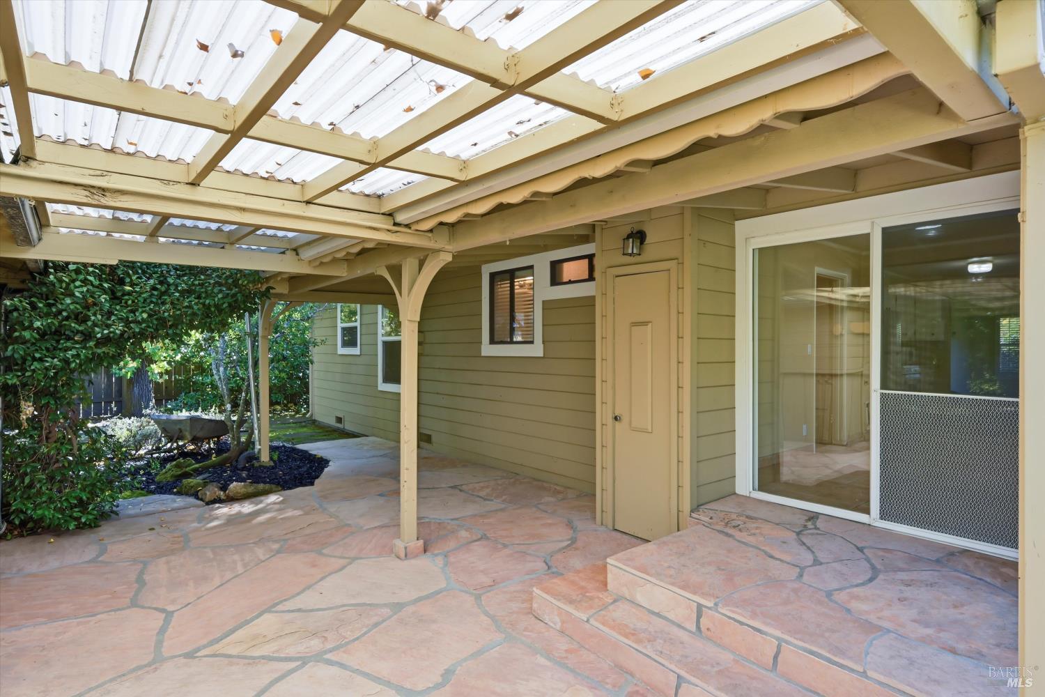 Detail Gallery Image 8 of 44 For 9225 Clyde Ave, Kenwood,  CA 95452 - 2 Beds | 2 Baths