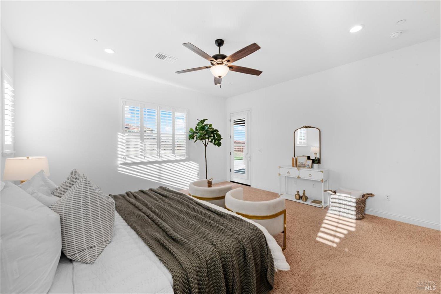 Detail Gallery Image 48 of 97 For 6012 Peacock Ct, Vacaville,  CA 95688 - 3 Beds | 3/1 Baths