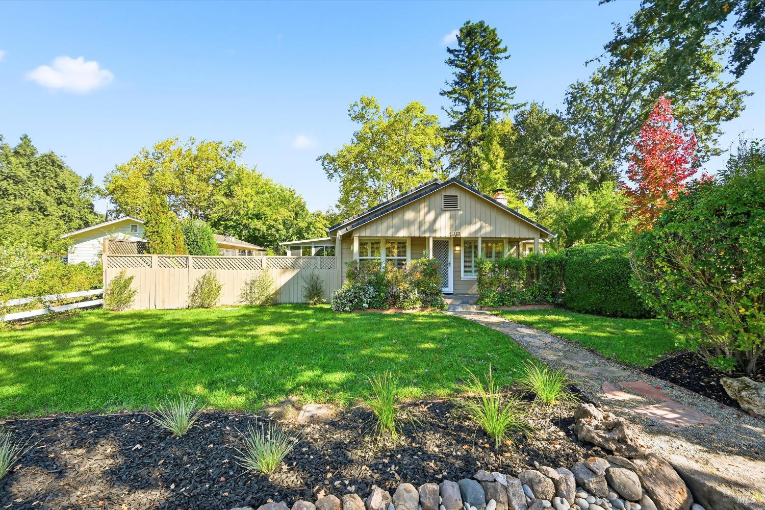 Front Image Thumbnail for BA325095904