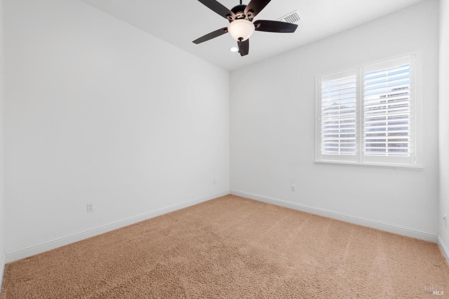 Detail Gallery Image 60 of 97 For 6012 Peacock Ct, Vacaville,  CA 95688 - 3 Beds | 3/1 Baths