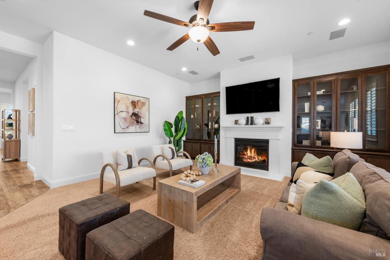 Detail Gallery Image 24 of 97 For 6012 Peacock Ct, Vacaville,  CA 95688 - 3 Beds | 3/1 Baths