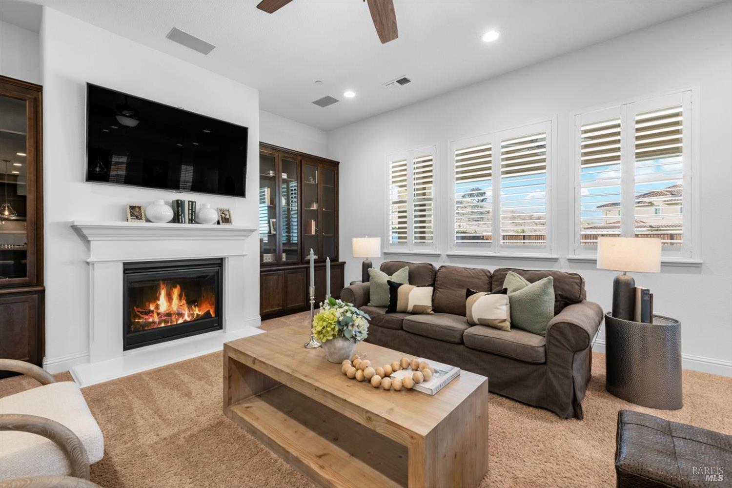 Detail Gallery Image 22 of 97 For 6012 Peacock Ct, Vacaville,  CA 95688 - 3 Beds | 3/1 Baths