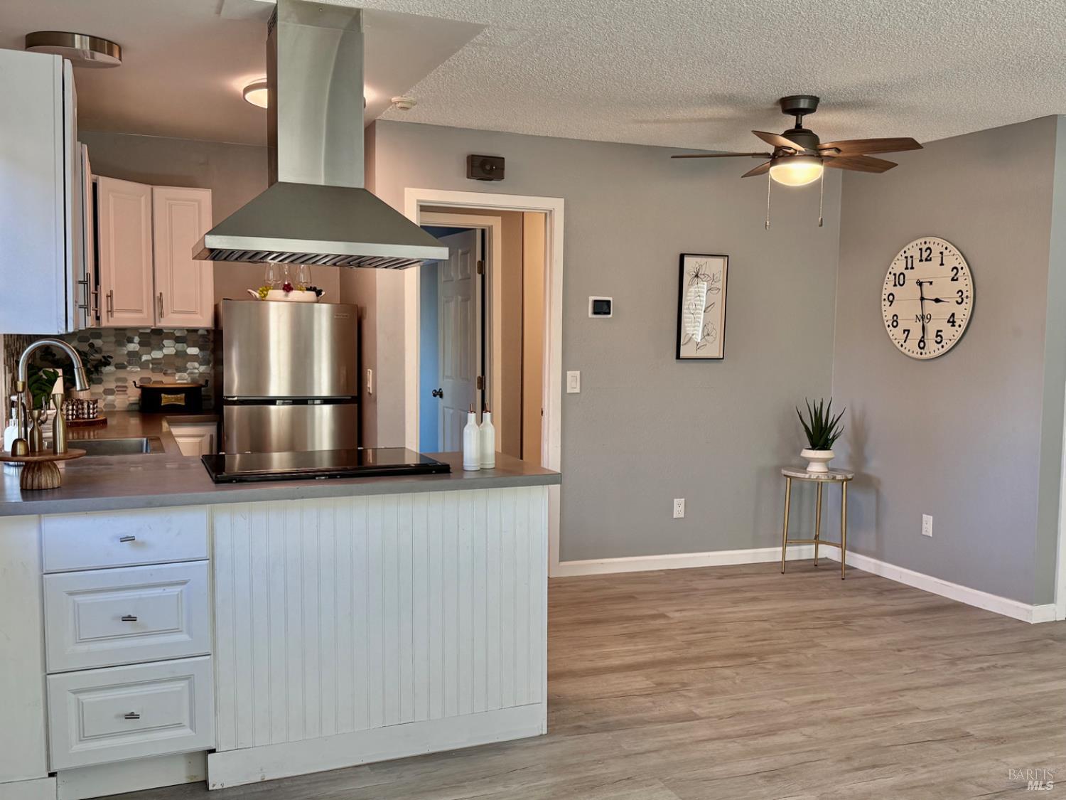 Detail Gallery Image 8 of 18 For 300 Stony Point Rd #191,  Santa Rosa,  CA 95401 - 2 Beds | 1/1 Baths