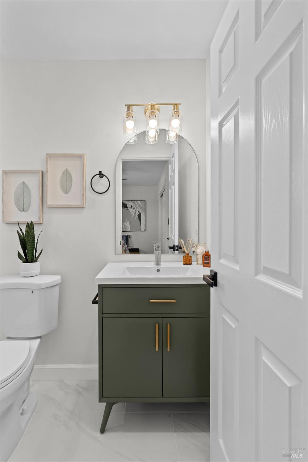 Detail Gallery Image 28 of 38 For 121 La Brea St, Vallejo,  CA 94591 - 3 Beds | 2 Baths