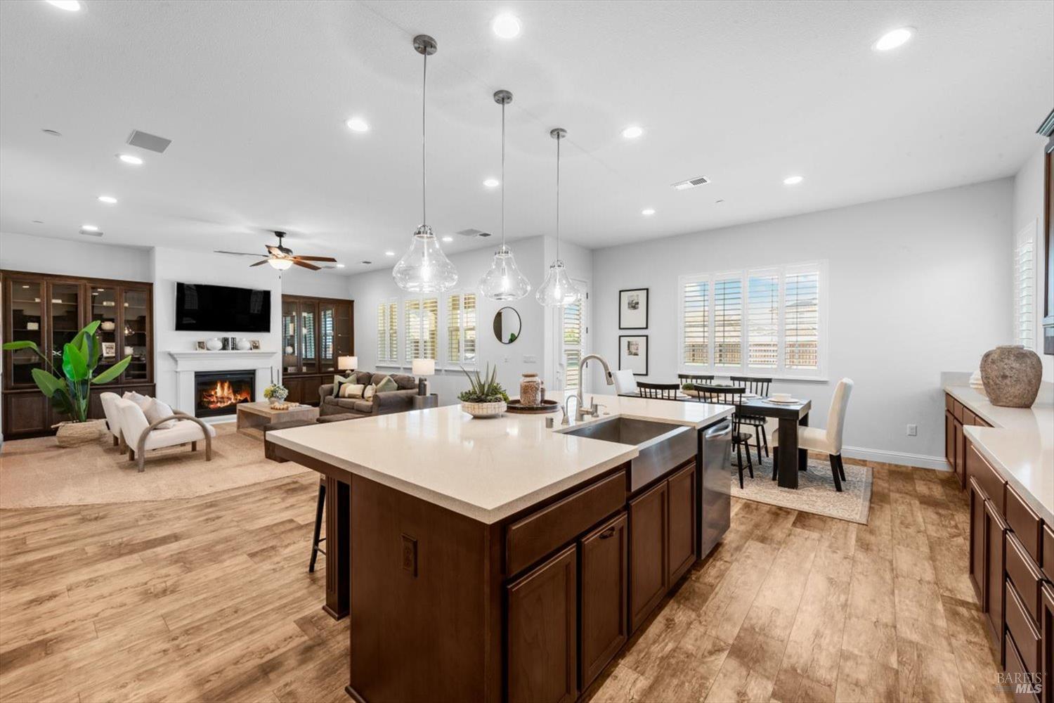 Detail Gallery Image 41 of 97 For 6012 Peacock Ct, Vacaville,  CA 95688 - 3 Beds | 3/1 Baths