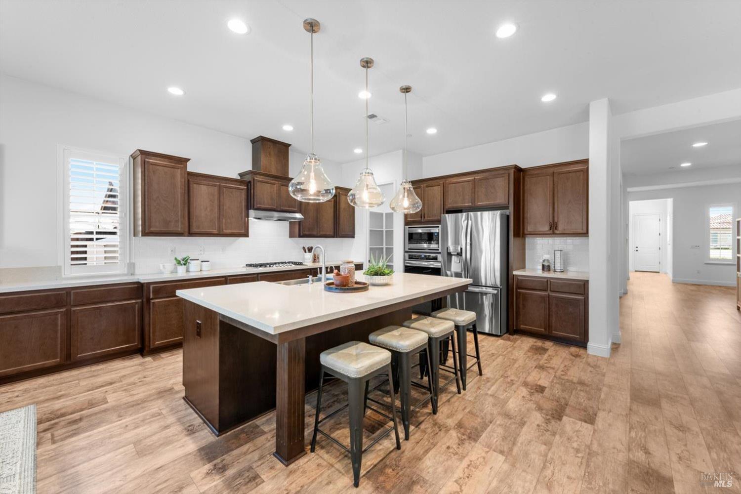 Detail Gallery Image 30 of 97 For 6012 Peacock Ct, Vacaville,  CA 95688 - 3 Beds | 3/1 Baths