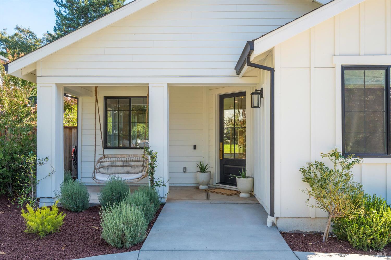 Detail Gallery Image 8 of 87 For 1980 Bent Tree Pl, Santa Rosa,  CA 95404 - 4 Beds | 3 Baths