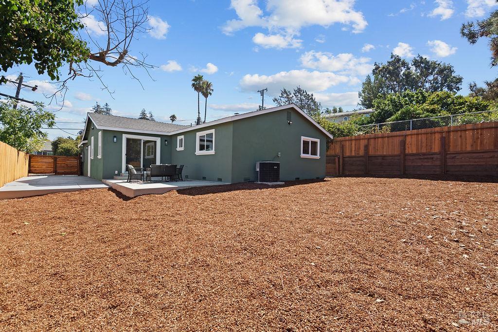 Detail Gallery Image 32 of 38 For 121 La Brea St, Vallejo,  CA 94591 - 3 Beds | 2 Baths