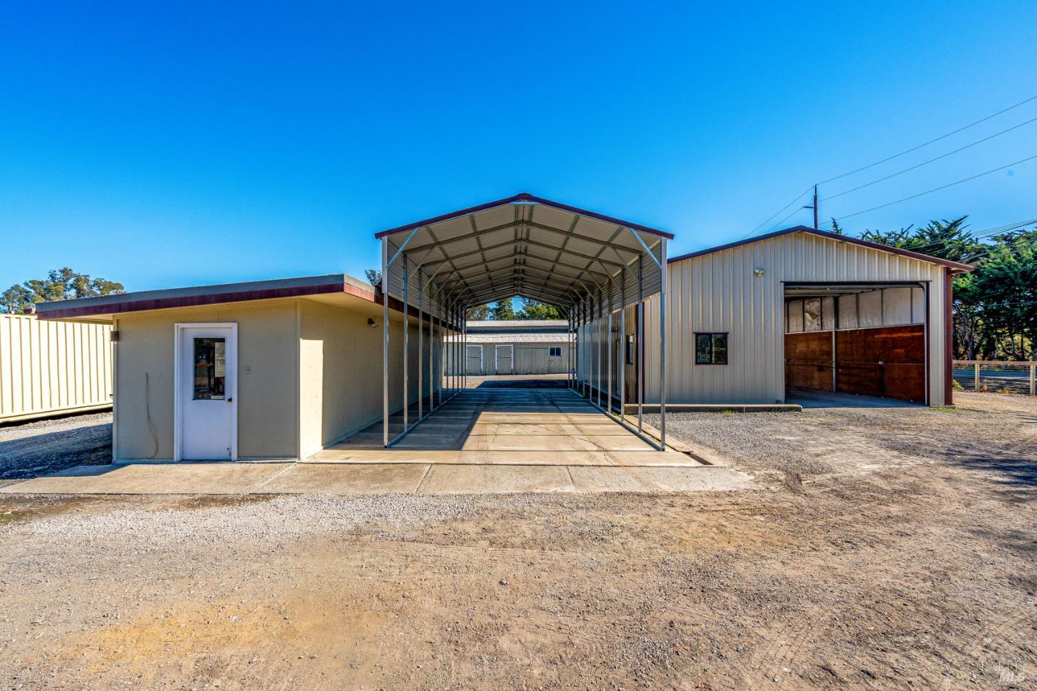 Detail Gallery Image 6 of 78 For 505 E Railroad Ave, Cotati,  CA 94931 - 4 Beds | 2 Baths