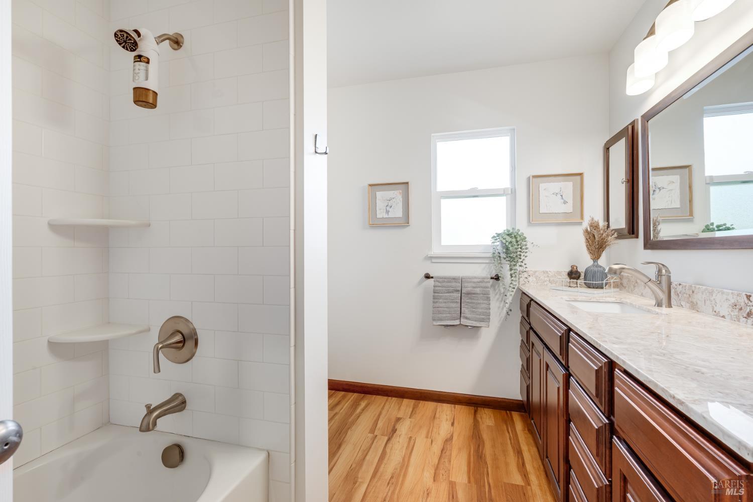 Detail Gallery Image 21 of 78 For 505 E Railroad Ave, Cotati,  CA 94931 - 4 Beds | 2 Baths