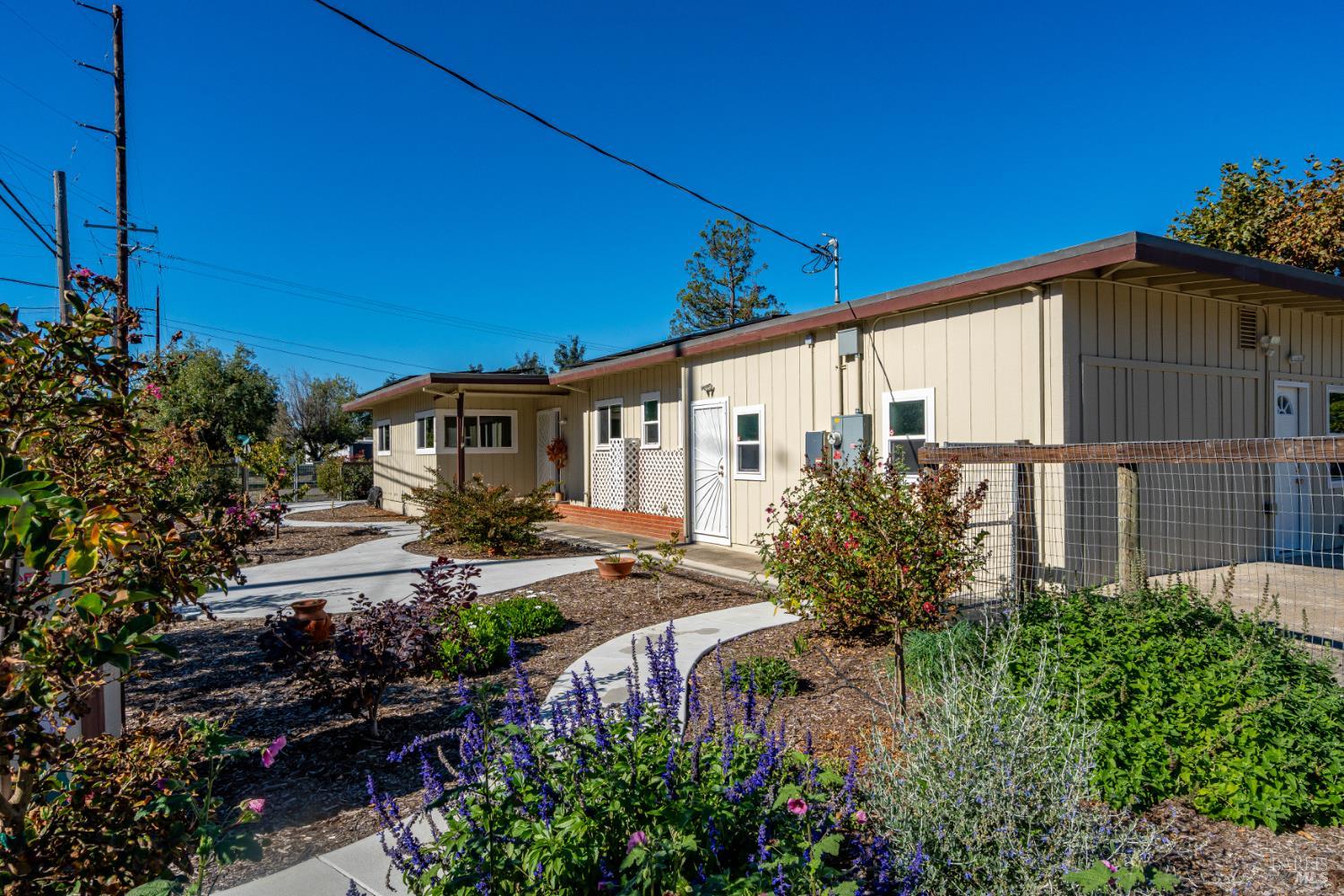 Detail Gallery Image 2 of 78 For 505 E Railroad Ave, Cotati,  CA 94931 - 4 Beds | 2 Baths